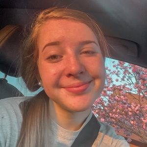 Meet your Posher, Avery